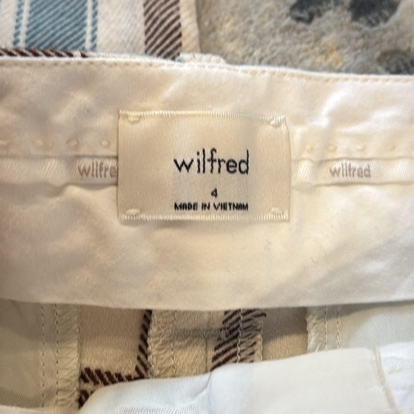 Aritzia Wilfred Effortless Pant in Plaid Conway Birch/Suave Green - Picture 4 of 7